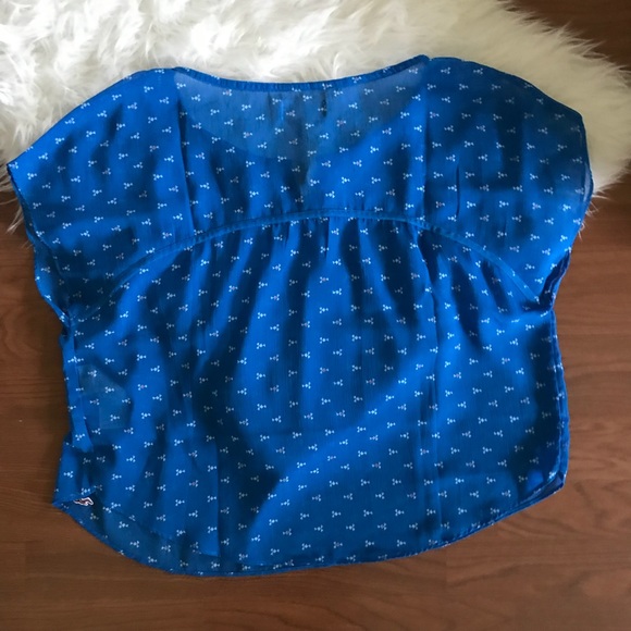 NWOT Hollister Top - Picture 4 of 5